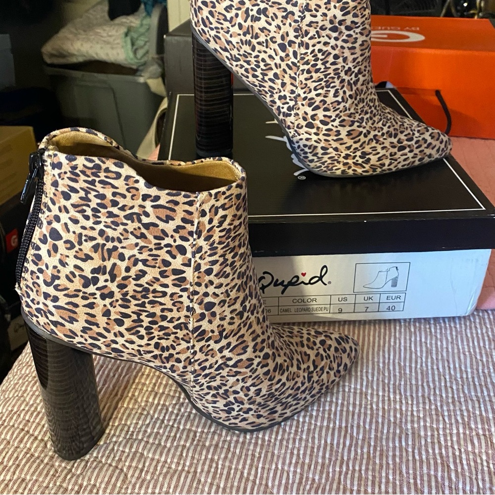 Qupid Leopard Print Ankle Boots